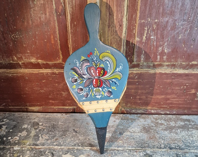 Vintage Style Fireplace Blower Featuring Norwegian Rosemaling Design