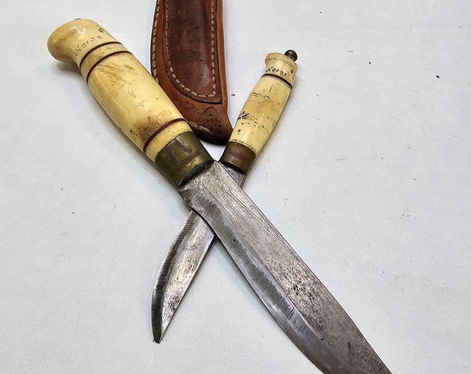 Norwegian hand made sami bone knife - national clothe knife - Double knife