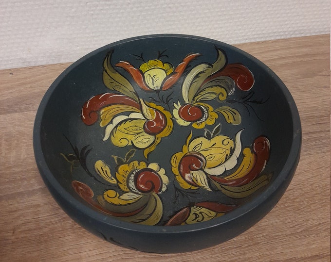 Norwegian rosemaling, Vintage bowl rosemalt, Rosemalt bowl folkart, Rose paint 1980s Norwegian Folkart, Mid-century