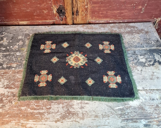 Vintage Handwoven Cloth: Norwegian Weaving Test and Antique Schoolwork – Unique Scandinavian Art