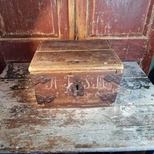 Unique antique rare chest - Handmade jewelry box - Norwegian trinket box - Scandinavian treasure chest - Rustic and primitive folk art