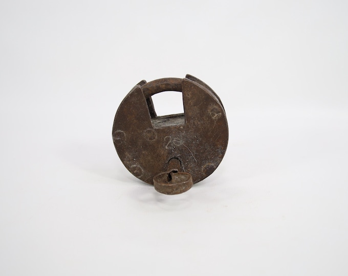 Authentic 18th Century Norwegian Hand-Forged Padlock - Rare Antique Collectible