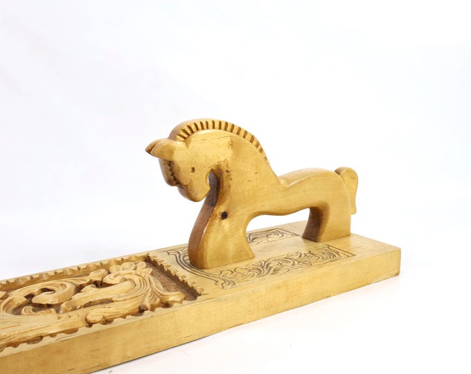 Norwegian Mangle Board 1970s | Nordic Folk Art | Ekanthus Pattern | Vintage Home Decor | Scandinavian Heritage