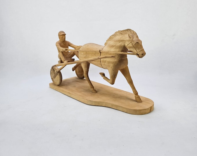 One-of-a-Kind Vintage Horse Figure: Norwegian Folk Art - Exquisite Trotting Horse Prize