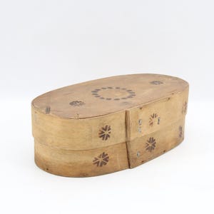 Norwegian Bentwood Tine Box – 1920s Oval Folk Art Storage Box with Burned Rosette Patterns and Rustic Scandinavian Design