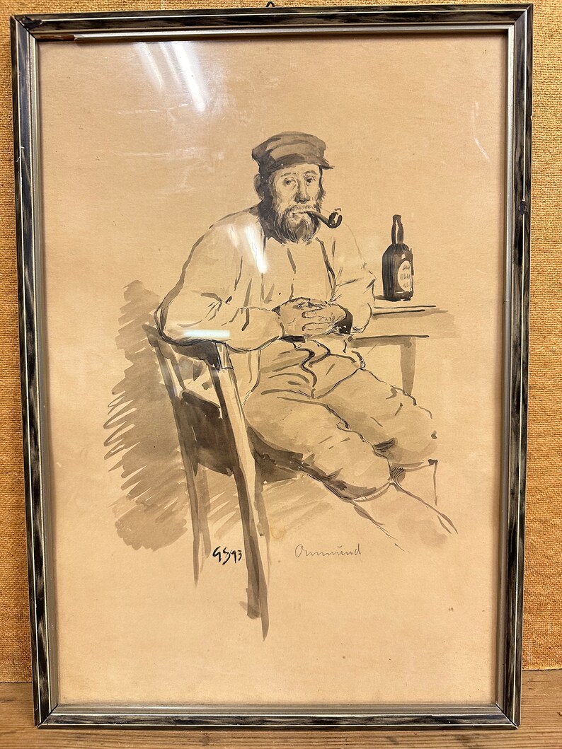May include: A black and white drawing of a man sitting in a chair with a pipe in his mouth and a bottle of beer on the table. The drawing is signed "5513 - Ommund".