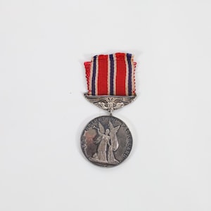 Norwegian War Medal Sterling Silver | Medal of Courage | Military Medal Collector&#39;s Gift | Honor & Valor Keepsake | Freedom and Fatherland
