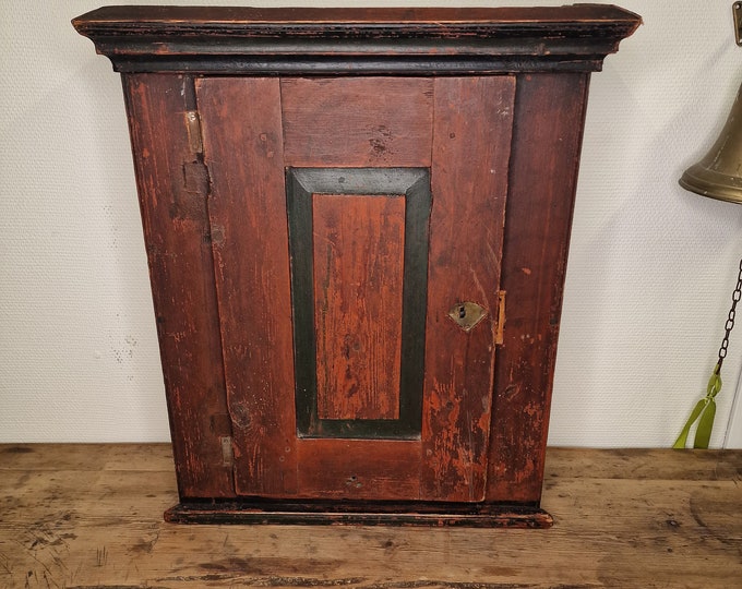 Antique hanging cabinet - Hand carved Norwegian wall cabinet