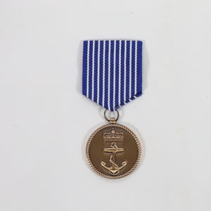 Collectible 1990s Norwegian Naval Service Medal - Military Memorabilia