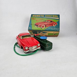 Vintage SSS Shoji Mercedes Benz Tinplate Remote Controlled Toy Car - Rare Red and Mint Condition Box - Made in Japan - 1950s toy