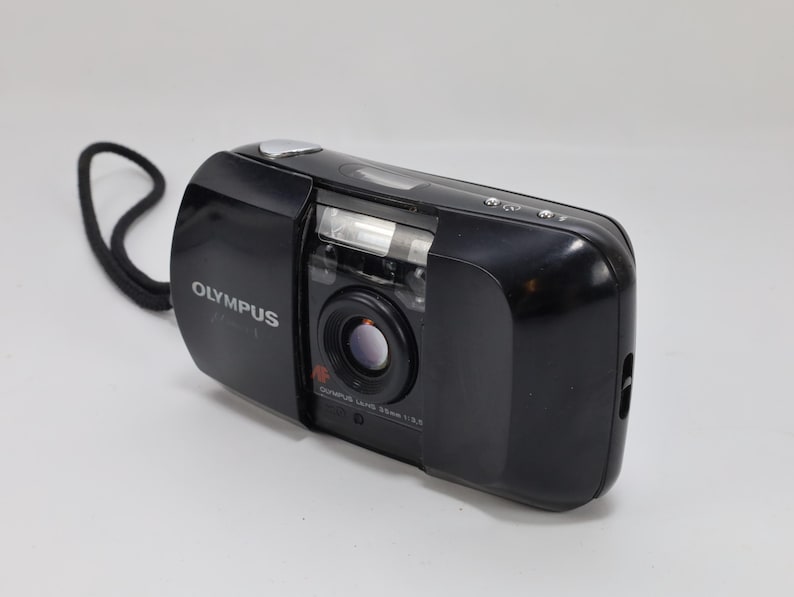 Câmera Olympus Mju I de filme 35 mm | Câmera compacta resistente às intempéries dos anos 90 | Câmera clássica Olympus "apontar e disparar" imagem 10
