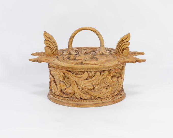 Stunning antique tine box - Hand Carved Bentwood box - Rose carving - Norwegian Acanthus Leaf Carving