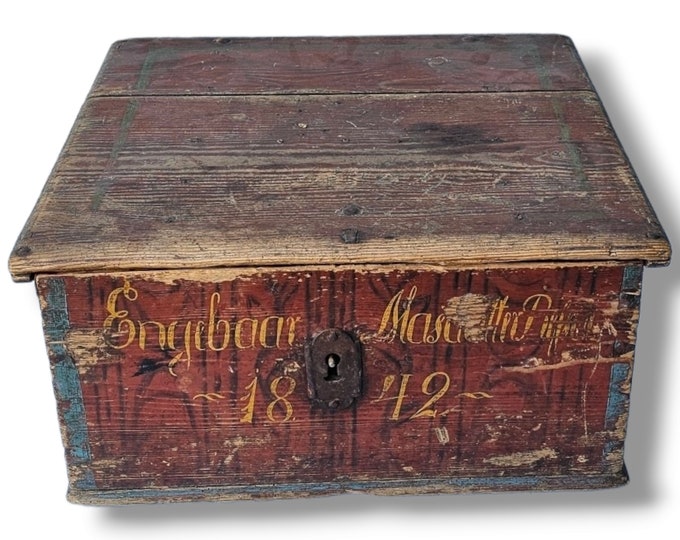 Antique Norwegian unique transport chest - Collectible Treasure box - Transport chest - keepsake chest