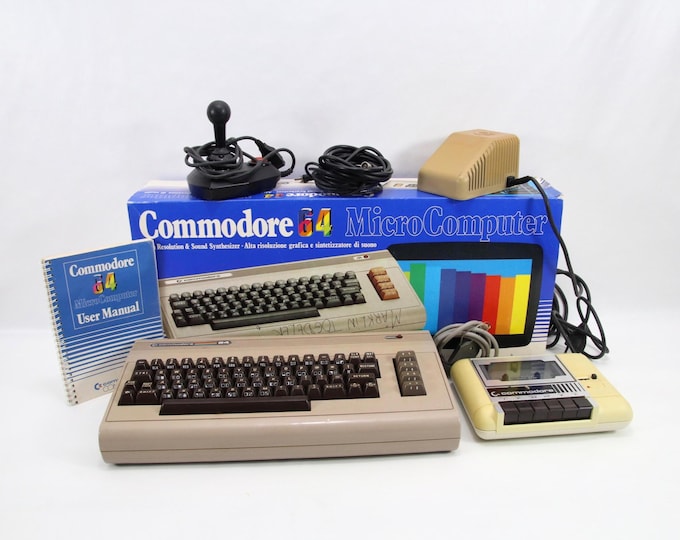 Commodore 64 MicroComputer | Vintage 1980s Home Computer Set | Boxed with Datasette, Joystick, PSU & Manual | Tested Working