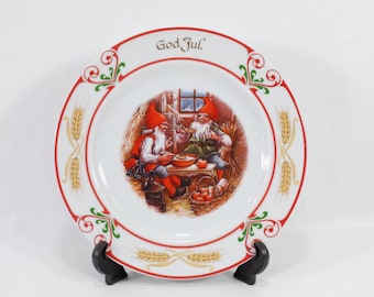 Vintage Norwegian Christmas dinner Plate by Firløveren - Axel Eliasson 1985