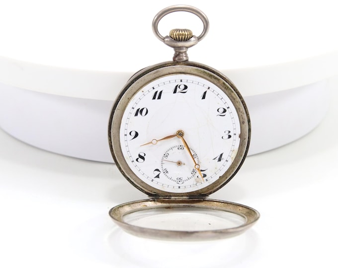 Antique Swiss Silver Pocket Watch – Early 1900s 0.800 Silver Case, Enamel Dial, Mechanical Movement – Collectible Timepiece