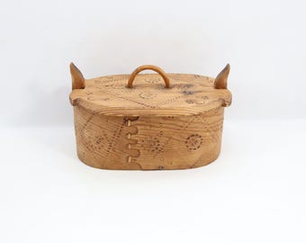 Norwegian Bentwood Tine Box 1920s | Pokerwork Decorated Svepask | Scandinavian Folk Art Keepsake Chest