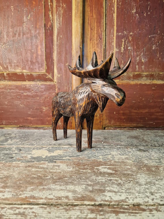 ノルウェーのヘラジカの置物、ノルウェーの民芸品、手彫り、ギフト 
