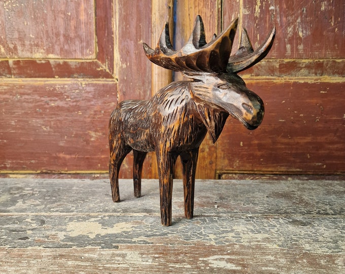 Norwegian elk figurine,Norwegian folk-art,Hand carved,Gift,Rare hand made,Norwegian folkart,Scandinavian collectibles,Elk,Moose figurine