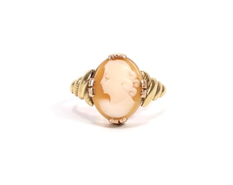 14k Yellow Gold Vintage Cameo Ring | Hand-Carved Cameo|Cameo Ring in 14k | Vintage Jewelry|Collector's Piece