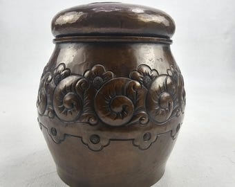 Antique Tobacco Jar in Bronze by H. Møller, Trondheim - Highlighted Decoration - Rare Norwegian Artefact