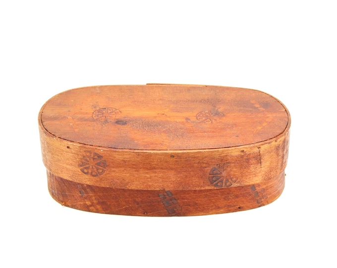 Antique Norwegian Bentwood Tine Box – Folk Art Oval Wood Storage Box with Stamped Rosette Decoration, ca. Early 20th Century