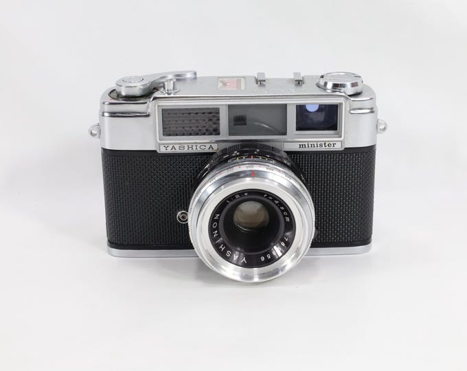 Yashica Minister II 35mm Film Camera | Vintage Camera Collectible | Perfect Gift for Photography Enthusiasts