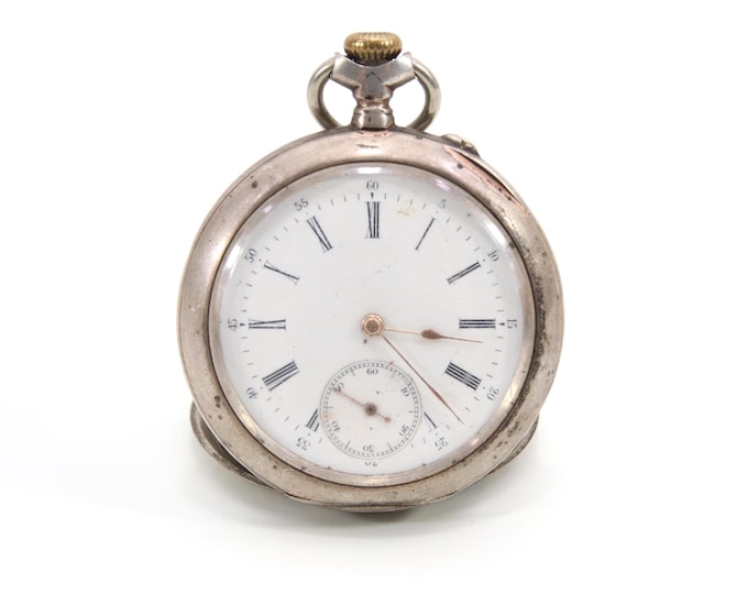 Antique Swiss Ancre Pocket Watch ca. 1900s – 0.800 Silver Case, White Enamel Dial with Roman Numerals, 15 Jewels Mechanical Movement