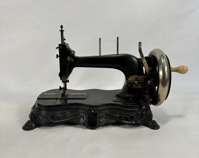 Antique Saxonia Regia 1800s - Double Thread Hand Crank Sewing Machine with Lion's Feet