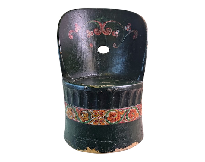 Traditional Norwegian Kubbestol: Handmade Farm Chair with Folk Art Rose Painting - Vintage Norwegian Collectible