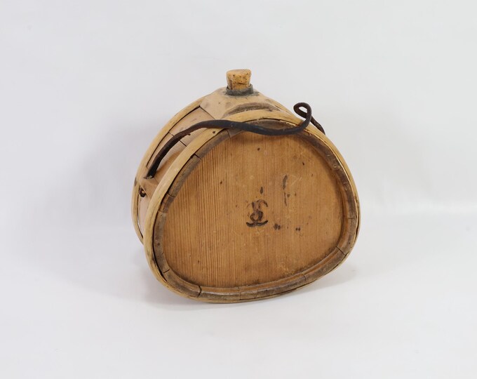 Unique 19th Century Norwegian Bentwood Drinking Vessel with Handcrafted Details - Ideal for Collectors
