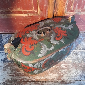 Primitively Beautiful Norwegian Tine Box - Horse Painting and Vintage Patina - Norwegian folkart heirloom