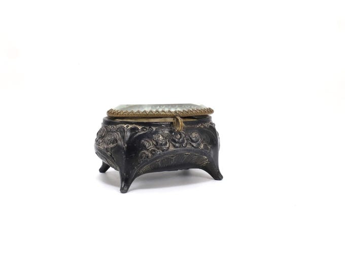 Antique Art Nouveau Jewelry Casket Box with Beveled Glass Lid – Floral Repoussé Metal Trinket Box – Victorian Style Vanity Case