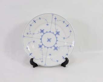Hand-Painted Porsgrunn Porcelain Dinner Plates with Blue Straw Design - Blue fluted design