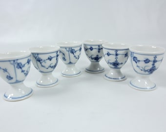 Hand-Painted Porsgrunn Porcelain egg glass with Blue Straw Design - Blue fluted design