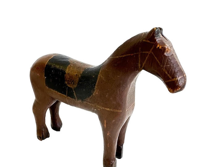 Stunning vintage horse figure - Norwegian folk art - Scandinavian carving art