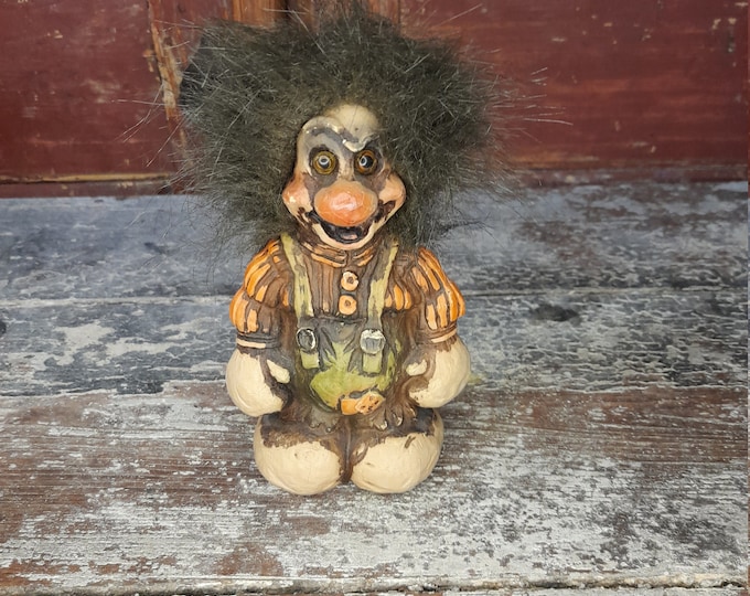 Unique Vintage Fossetroll Troll - Norwegian Hand-Painted Treasure for MCM Collectibles