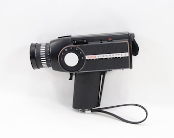 Eumig Viennette 5 Super 8 Movie Camera from 1972 | Austrian Vintage Film Camera with Vario-Viennar 8–40mm Lens