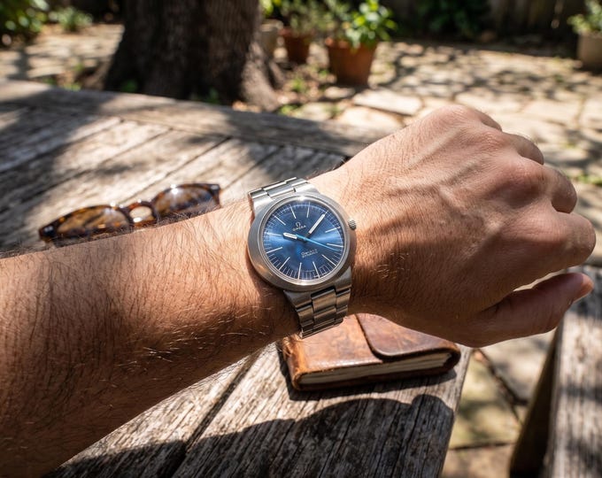 Vintage Omega Geneve Dynamic 42mm | Rare Deep Blue Dial & Light Blue Hand | 1970s Manual Wind | Original Steel Bracelet | Tested Timepiece