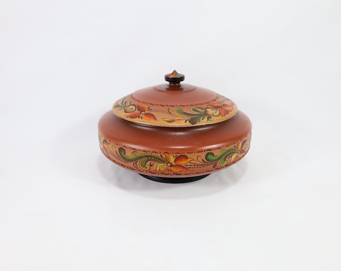 Beautiful Norwegian Rose painted Bowl from the 80s - Ideal for Gifting or Adding to Your Collection
