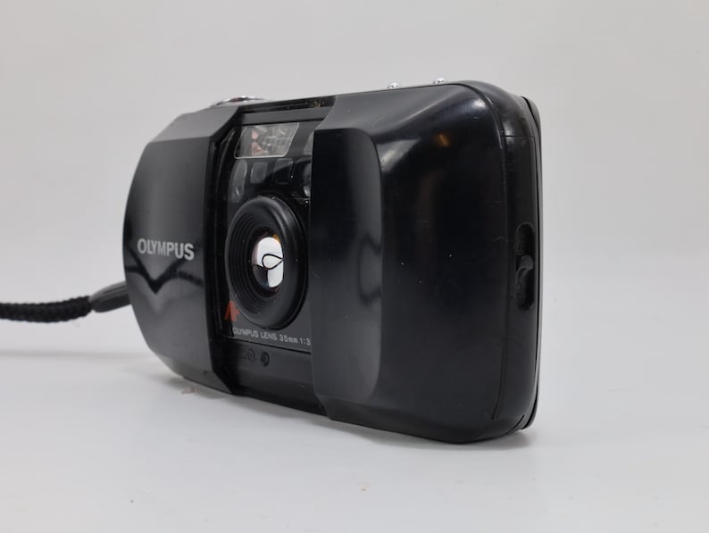 Câmera Olympus Mju I de filme 35 mm | Câmera compacta resistente às intempéries dos anos 90 | Câmera clássica Olympus "apontar e disparar" imagem 4