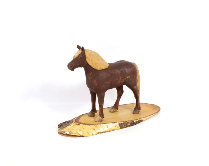 Collectible Hand Carved Horse - Stunning Norwegian Folk Art Figure - Decorative Wooden Ornament - Vintage Norwegian horse figure