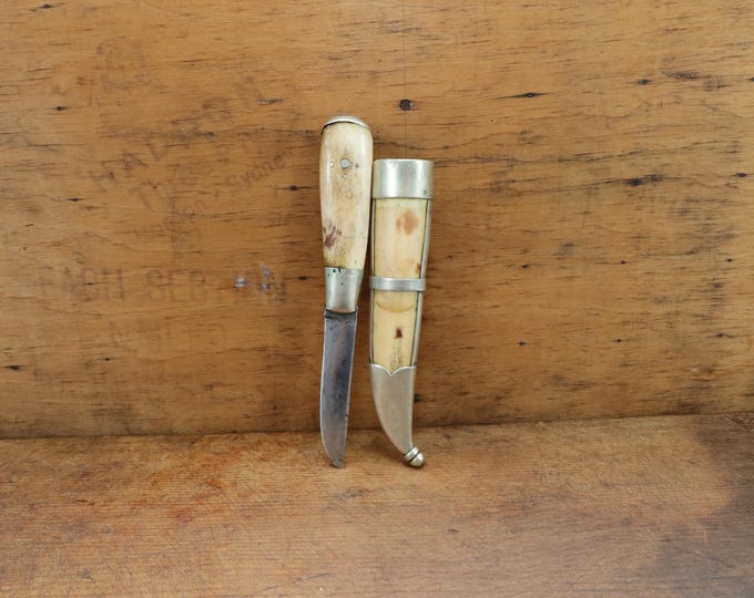 Norwegian Handmade Knife 1920s|Reindeer Bone Details|Nordic Artistry|Collector's Item|Vintage Knife|Unique Gift