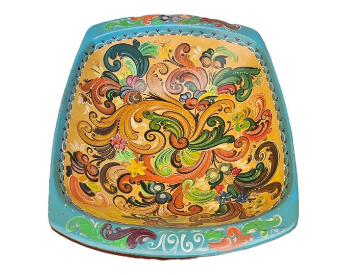 Vintage Norwegian Rosemaling Farmhouse Bowl - Hand Carved Thaw from 1900s - Hand carved baking bowl