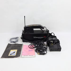 Vintage Motorola 900 Portable Phone - Classic 1980s NMT Network Collectible - Perfect Nostalgic Gift