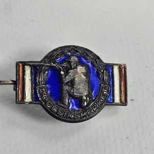Norwegian Military Sharpshooter Badge | Silver Enamel Badge | Collectible Military Badge | Handmade | Vintage 1940s | Red Blue White