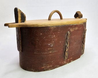 Scandinavian Antique Tine Box with Rustic Patina - Charming Primitive Decor Piece from 1844