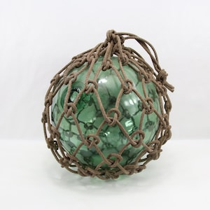 Gran Boya Japonesa de Vidrio Años 1910 con Red Original de Cáñamo | Flotador Marítimo de Alta Mar Soplado a Mano