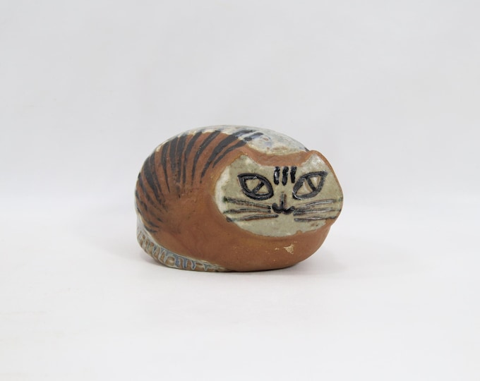Vintage Lisa Larson Lilla Zoo Cat Figurine - Gustavsberg Curled Stoneware Cat, Swedish Mid-Century Design