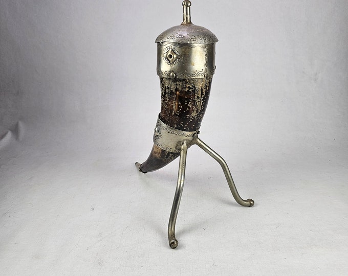 Collectible Nordic Drinking Vessel - Handcrafted Vintage Viking Beer Horn - Norwegian Decor - Vintage Norwegian Folk Art